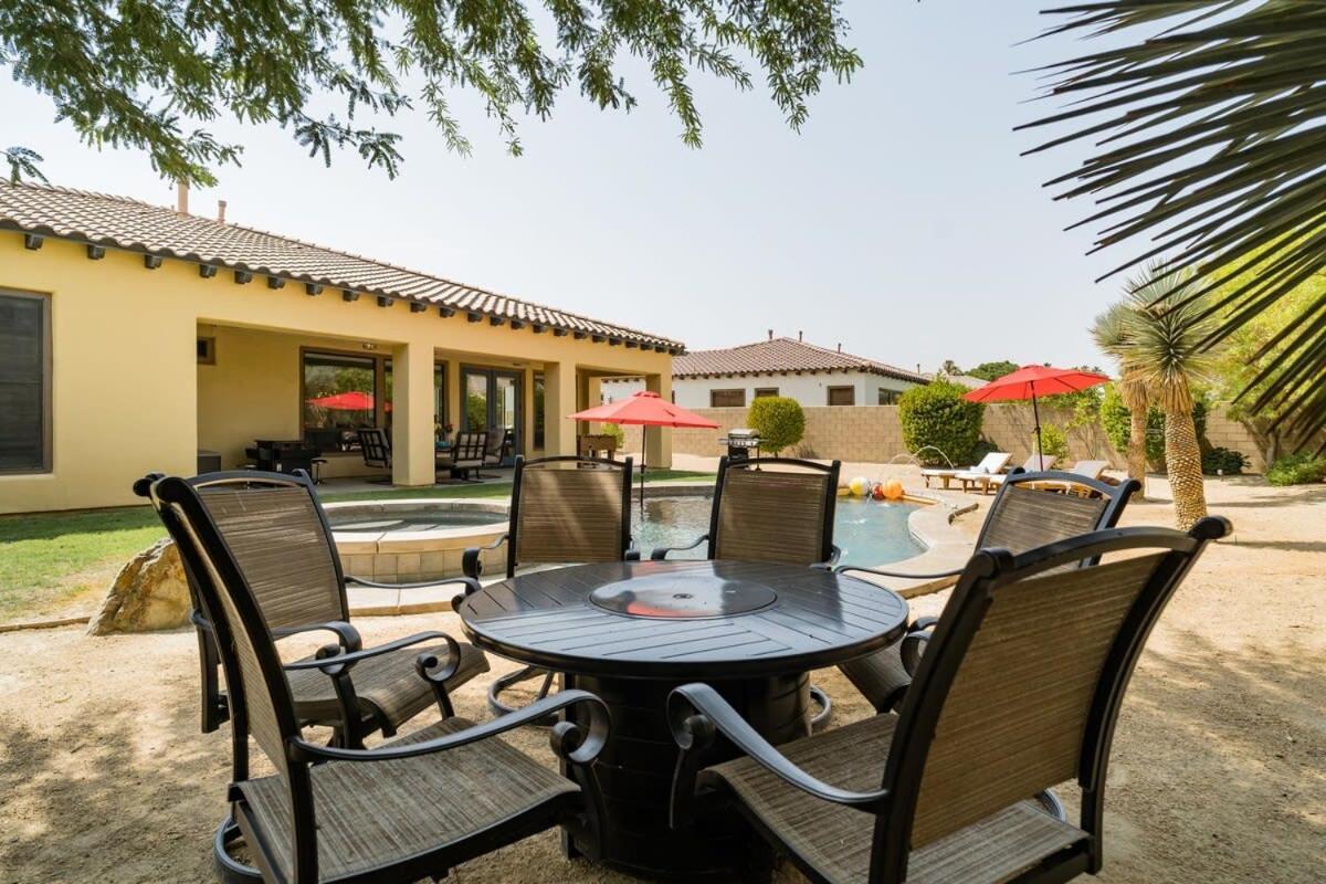 Luxury Resort Style Living W Pool & Jacuzzi Indio Exterior photo